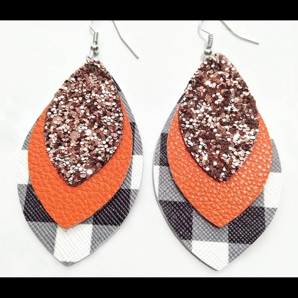 Glitter Buffalo Plaid Triple Layered Earrings - Picture 4 of 4